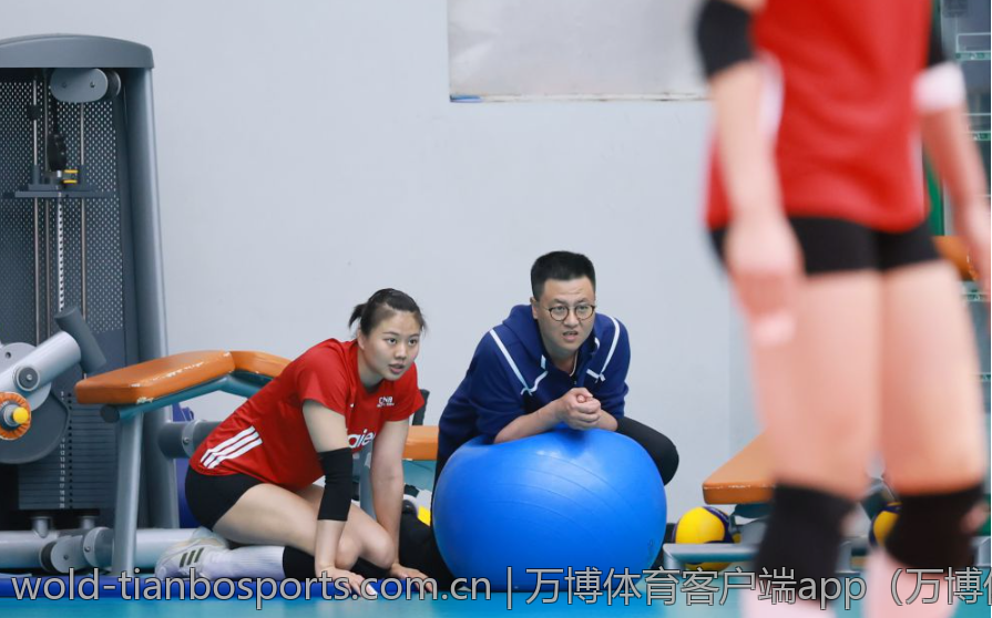 万博体育客户端app（万博体育客户端app的用户粘性与市场竞争力）
